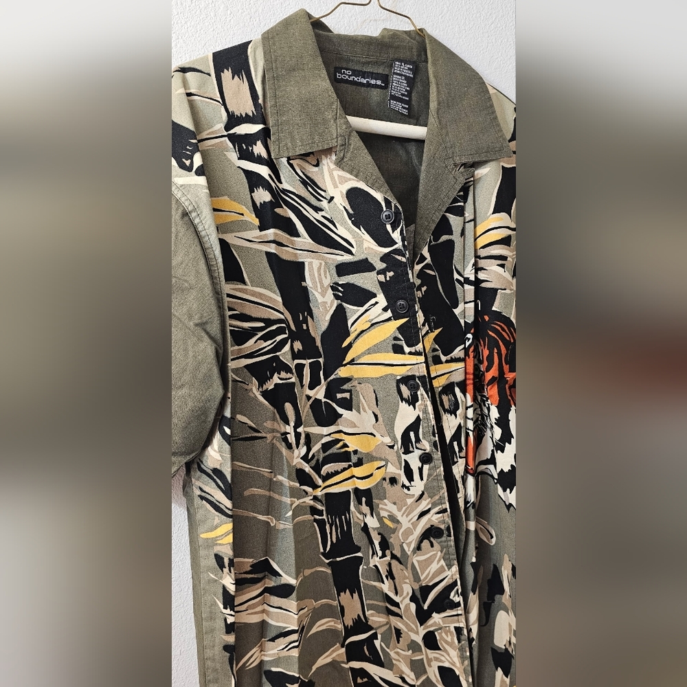 No Boundaries Multicolor Patterned Shirt